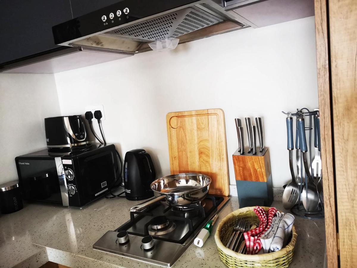 E14, Forest View Apartments, Deposit Required To Confirm Booking โคโลลิ ภายนอก รูปภาพ