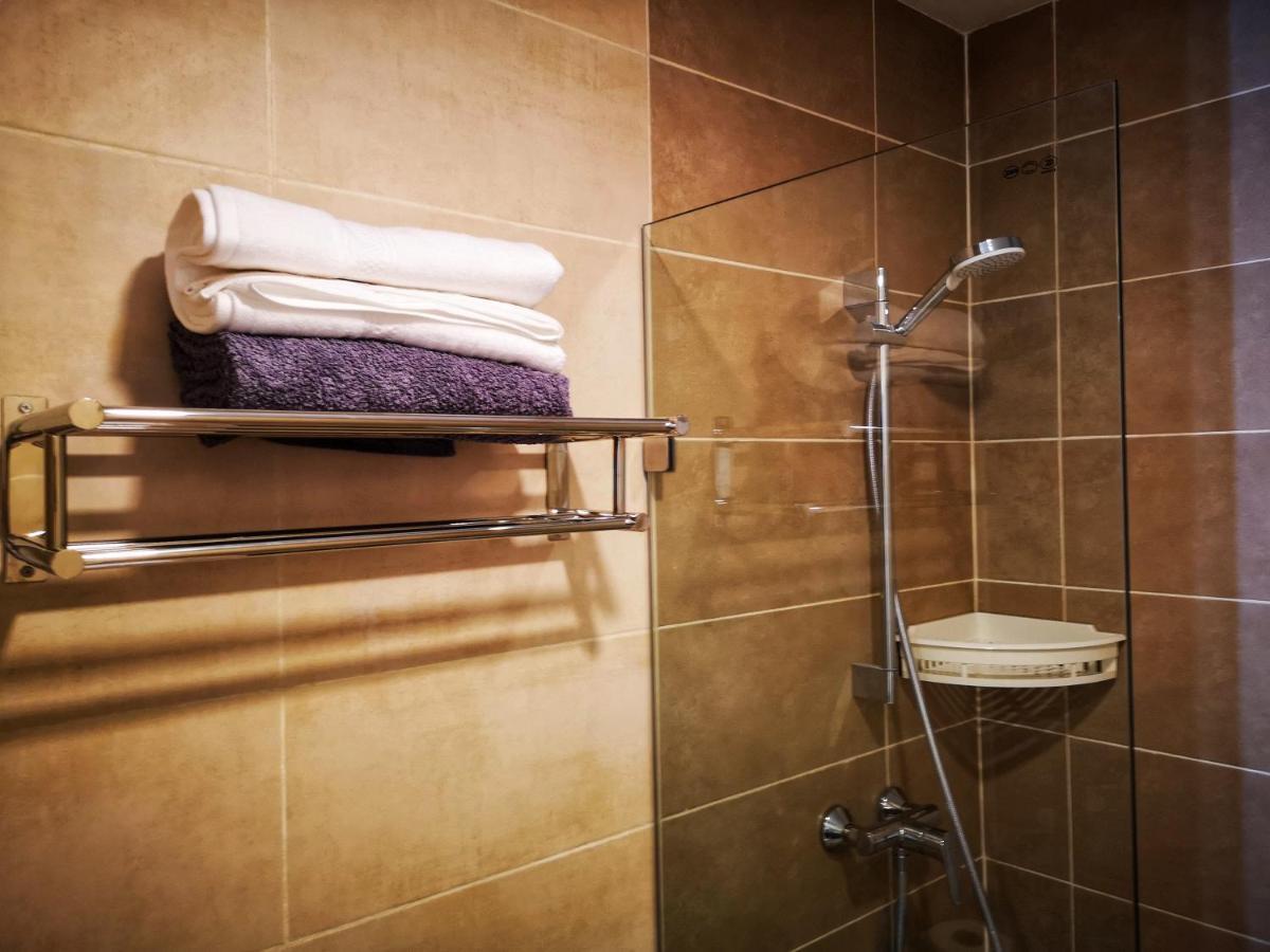E14, Forest View Apartments, Deposit Required To Confirm Booking โคโลลิ ภายนอก รูปภาพ