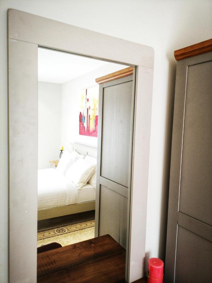 E14, Forest View Apartments, Deposit Required To Confirm Booking โคโลลิ ภายนอก รูปภาพ